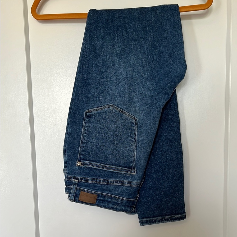 Judy Blue Skinny Jeans in Classic Blue